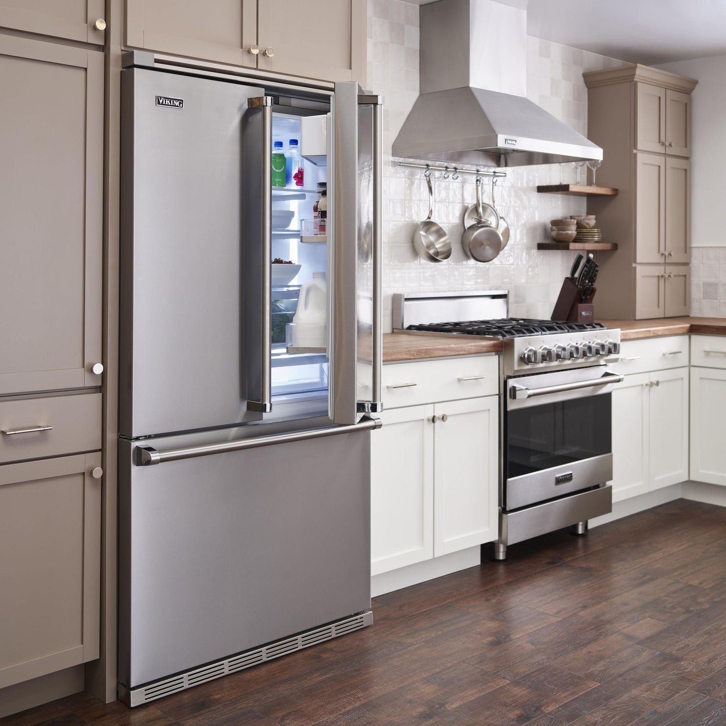 VIKING 30" Self-Cleaning Dual Fuel Range Viking 3 Series White - RVDR33025BPWLP